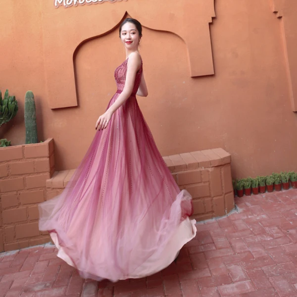 Sexy Burgundy Prom Dresses 2020 A-Line / Princess Spaghetti Straps Sleeveless Beading Rhinestone Floor-Length / Long Ruffle Backless Formal Dresses