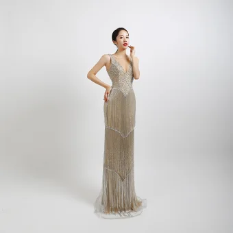 Haut De Gamme Argenté Robe De Soirée 2020 Trompette Sirène Transparentes V Cou Sans Manches Perlage Gland Paillettes Longue Dos Nu Robe De Ceremonie
