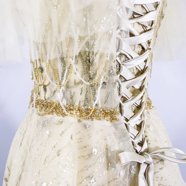 Chic / Belle Doré Robe De Bal 2020 Princesse Bustier Sans Manches Perlage Paillettes Train De Balayage Volants Dos Nu Robe De Ceremonie