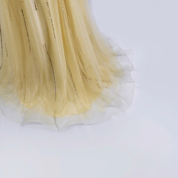 High End Gold Ballkleider 2020 A Linie Durchsichtige Rundhalsausschnitt Lange Ärmel Feder Stoffgürtel Perlenstickerei Pailletten Sweep / Pinsel Zug Rüschen Festliche Kleider
