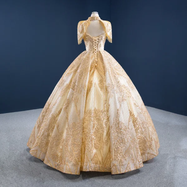 Luxe Doré La Mariée Robe De Mariée 2020 Robe Boule Col Haut Manches Courtes Dos Nu Perlage Gland Paillettes Longue Volants