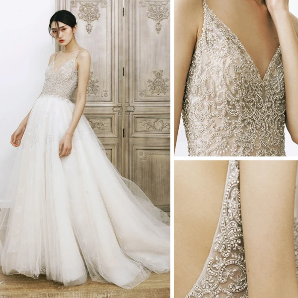 Charmant Ivory / Creme Strand Sommer Brautkleider / Hochzeitskleider 2020 A Linie Spaghettiträger V-Ausschnitt Ärmellos Rückenfreies Perlenstickerei Kapelle-Schleppe Rüschen