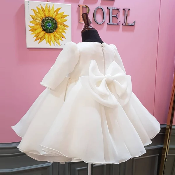 Modest / Simple White Organza Birthday Flower Girl Dresses 2020 Ball Gown Scoop Neck Puffy 1/2 Sleeves Bow Pearl Short Ruffle Wedding Party Dresses