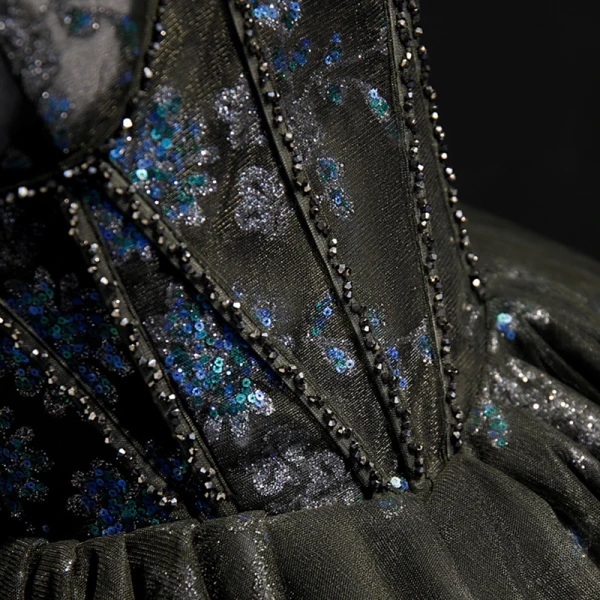 Best Black Cocktail Dresses 2020 Ball Gown Spaghetti Straps Sleeveless Beading Sequins Short Ruffle Backless Formal Dresses