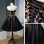 Meilleur Noire Satin de retour Robe De Graduation 2020 Princesse Bustier Sans Manches Appliques En Dentelle Perlage Courte Volants Dos Nu Robe De Ceremonie