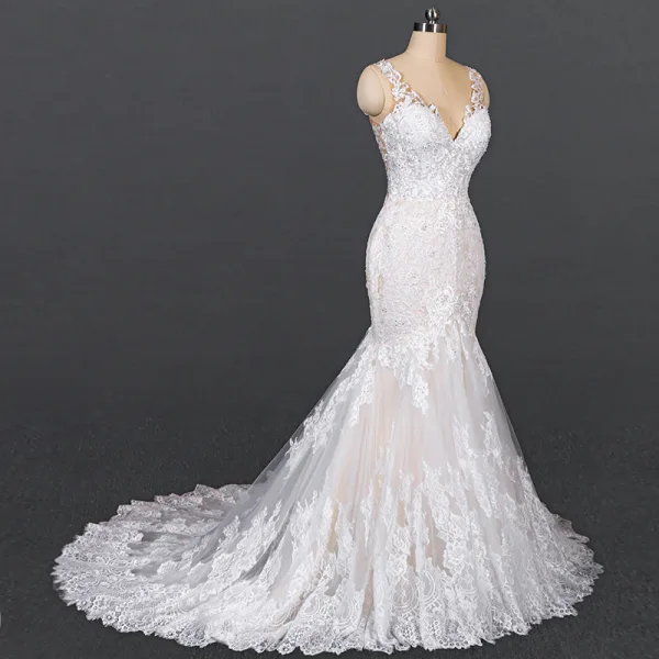 Luxury / Gorgeous White Bridal Wedding Dresses 2020 Trumpet / Mermaid V-Neck Sleeveless Backless Appliques Lace Beading Court Train Ruffle