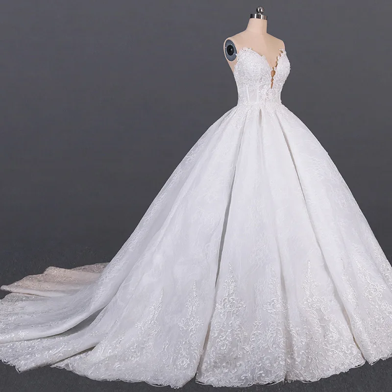 Luksus Hvit Bryllups Korsett Brudekjoler 2020 Ballkjole Kjæreste Uten Ermer Ryggløse Appliques Blonder Håndlaget Beading Cathedral Train Buste