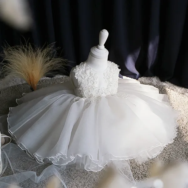 Chic / Beautiful White Organza Summer Flower Girl Dresses 2020 Ball Gown Scoop Neck Sleeveless Appliques Lace Pearl Short Ruffle Wedding Party Dresses