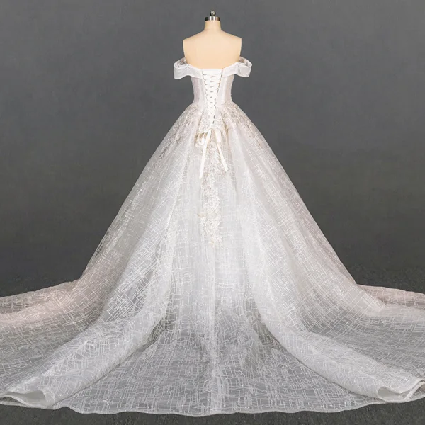 Luxury / Gorgeous Ivory Bridal Wedding Dresses 2020 Ball Gown Off-The-Shoulder Short Sleeve Backless Glitter Tulle Appliques Lace Beading Cathedral Train Ruffle