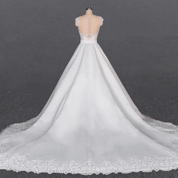 Luxe Blanche Satin La Mariée Robe De Mariée 2020 Trompette / Sirène Transparentes Encolure Dégagée Sans Manches Ceinture Appliques En Dentelle Perlage Détachable Cathedral Train Volants