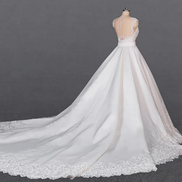 Luxe Blanche Satin La Mariée Robe De Mariée 2020 Trompette / Sirène Transparentes Encolure Dégagée Sans Manches Ceinture Appliques En Dentelle Perlage Détachable Cathedral Train Volants