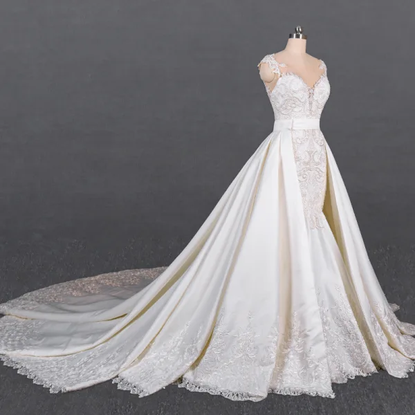 Luxe Blanche Satin La Mariée Robe De Mariée 2020 Trompette / Sirène Transparentes Encolure Dégagée Sans Manches Ceinture Appliques En Dentelle Perlage Détachable Cathedral Train Volants