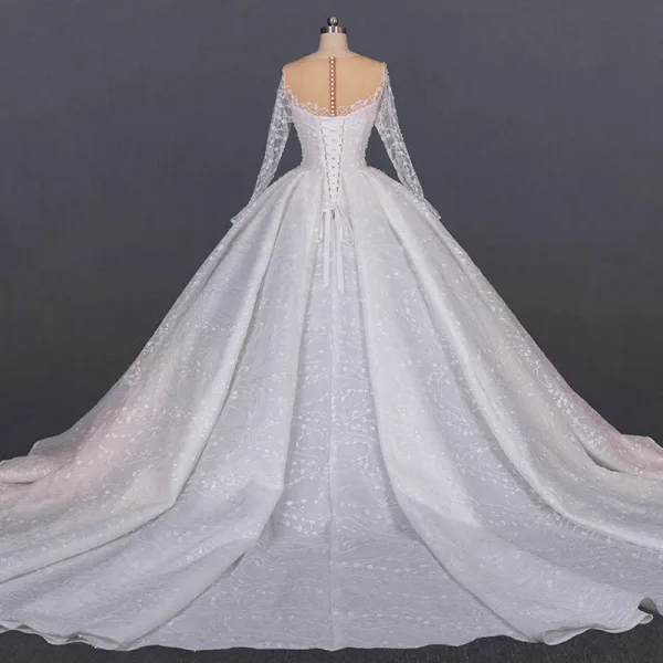 Luxe Ivoire Transparentes La Mariée Robe De Mariée 2020 Robe Boule Encolure Dégagée Manches Longues Fait main Perlage Glitter Tulle Cathedral Train