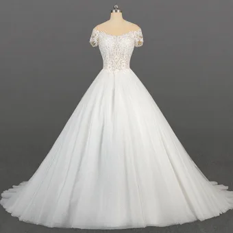 Elegant Ivory Bridal Wedding Dresses 2020 Ball Gown See Through Scoop Neck Short Sleeve Appliques Lace Sequins Beading Glitter Tulle Chapel Train Ruffle