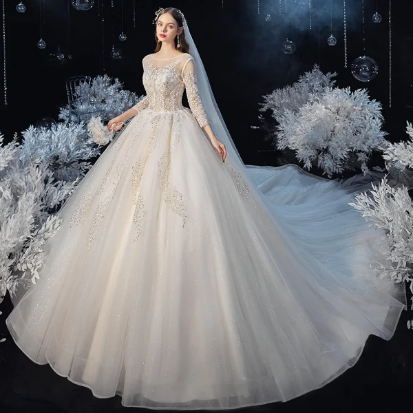 Illusion Champagne Transparentes La Mariée Robe De Mariée 2020 Robe Boule Encolure Dégagée 3/4 Manches Dos Nu Paillettes Perlage Glitter Tulle Cathedral Train Volants