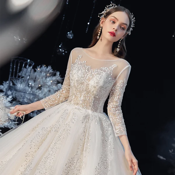 Illusion Champagne Transparentes La Mariée Robe De Mariée 2020 Robe Boule Encolure Dégagée 3/4 Manches Dos Nu Paillettes Perlage Glitter Tulle Cathedral Train Volants