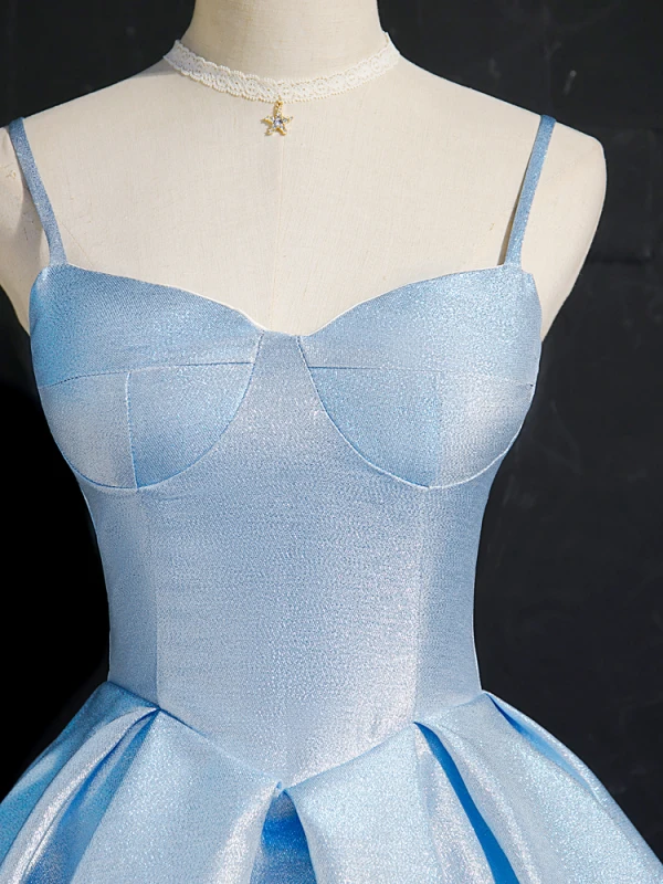 Simple Bleu Ciel Satin de retour Robe De Graduation 2020 Princesse Bretelles Spaghetti Sans Manches Courte Volants Dos Nu Robe De Ceremonie