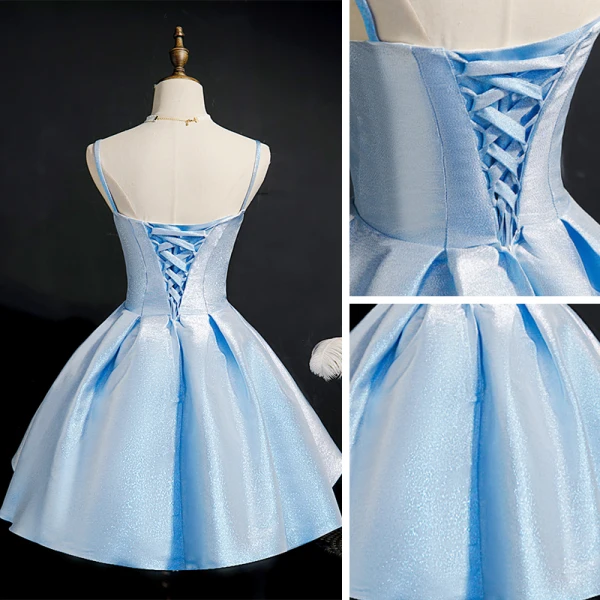 Simple Bleu Ciel Satin de retour Robe De Graduation 2020 Princesse Bretelles Spaghetti Sans Manches Courte Volants Dos Nu Robe De Ceremonie