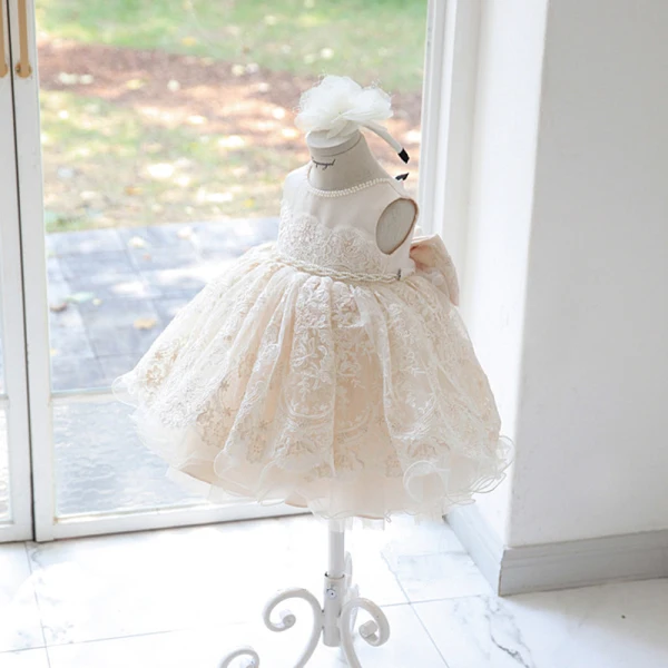 Elegant Champagne Birthday Flower Girl Dresses 2020 Ball Gown Scoop Neck Sleeveless Appliques Lace Beading Sash Short Ruffle Wedding Party Dresses