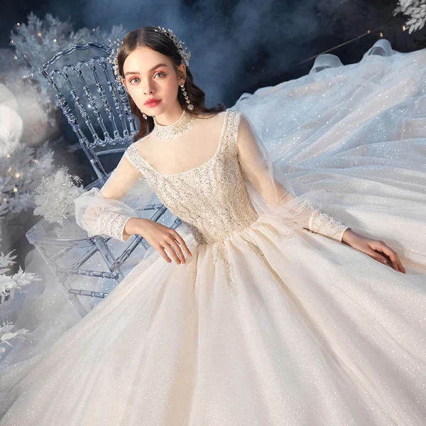 Style Victorien Champagne Transparentes La Mariée Robe De Mariée 2020 Robe Boule Col Haut Gonflée Manches Longues Dos Nu Perlage Paillettes Glitter Tulle Cathedral Train Volants