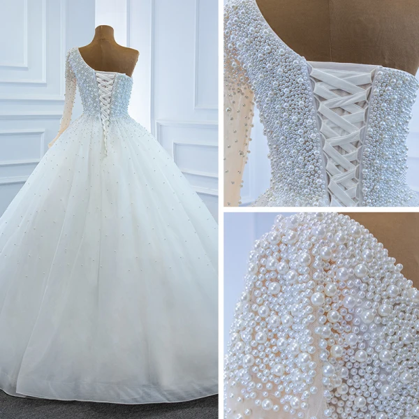 Luxury / Gorgeous White Bridal Wedding Dresses 2020 Ball Gown One-Shoulder Long Sleeve Backless Handmade  Beading Pearl Floor-Length / Long Ruffle