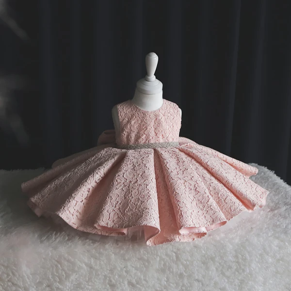 Chic / Beautiful Pearl Pink Lace Birthday Flower Girl Dresses 2020 Ball Gown Scoop Neck Sleeveless Pearl Sash Short Ruffle Wedding Party Dresses