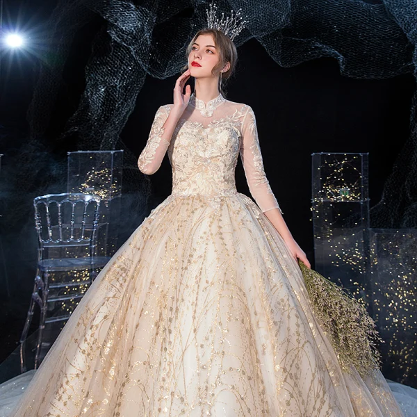 Chinesischer Stil Champagner Durchsichtige Hochzeits Brautkleider / Hochzeitskleider 2020 Ballkleid Stehkragen 3/4 Ärmel Rückenfreies Applikationen Spitze Pailletten Königliche Schleppe Rüschen