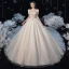 Vintage / Originale Champagne La Mariée Robe De Mariée 2020 Robe Boule Encolure Carrée Gonflée Manches Courtes Dos Nu Noeud Perlage Glitter Tulle Cathedral Train Volants