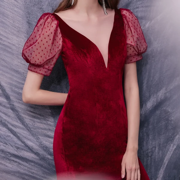 Sexy Rot Velour Abendkleider 2020 Meerjungfrau Durchsichtige Tiefer V-Ausschnitt Geschwollenes Lange Ärmel Perlenstickerei Geflecktes Tülle Sweep / Pinsel Zug Festliche Kleider