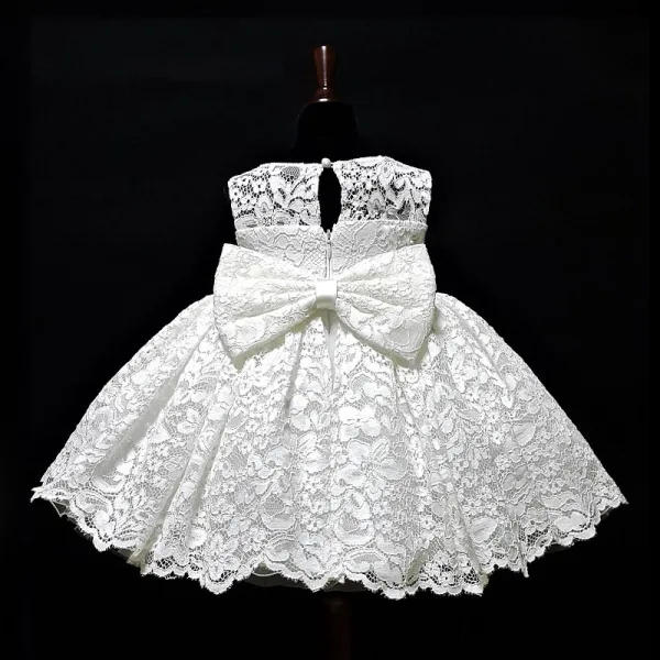 Classic White Lace Flower Girl Dresses With Shawl 2020 Ball Gown Scoop Neck Sleeveless Beading Bow Short Ruffle Wedding Party Dresses