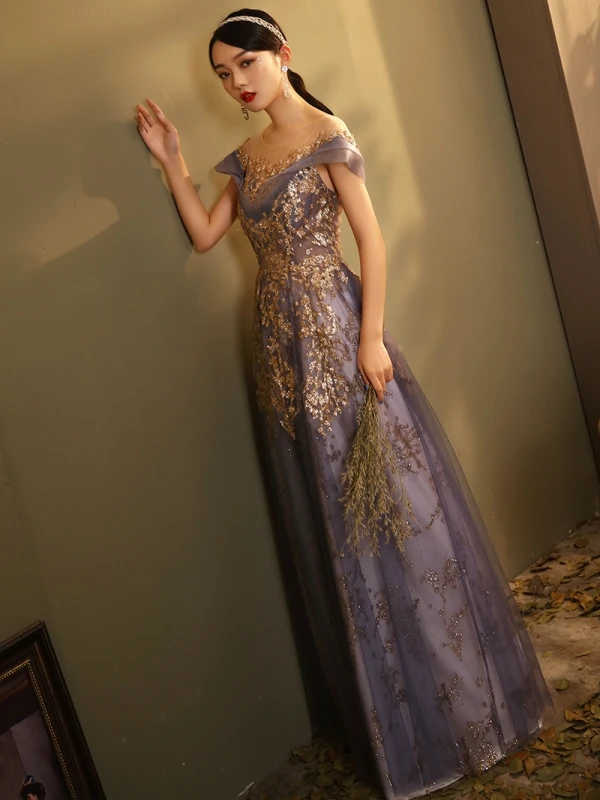 Élégant Bleu Roi Dansant Robe De Bal 2020 Princesse Transparentes Encolure Dégagée Manches Courtes Paillettes Longue Volants Dos Nu Robe De Ceremonie