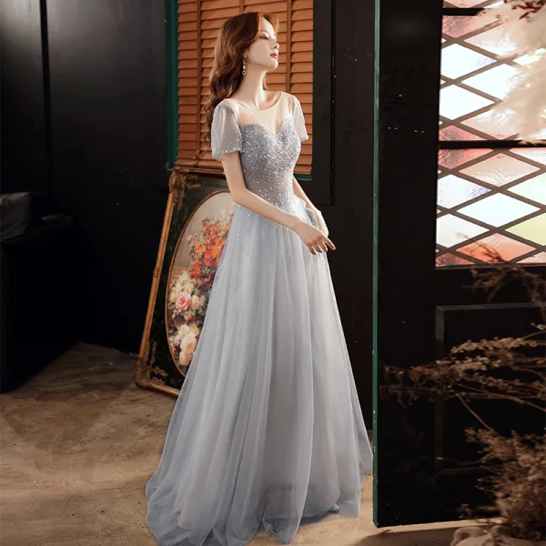 Illusion Gris Dansant Robe De Bal 2020 Princesse Transparentes Encolure Dégagée Manches Courtes Perlage Paillettes Glitter Tulle Longue Volants Dos Nu Robe De Ceremonie