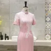 Chinese style Blushing Pink Cheongsam / Qipao 2020 High Neck Short Sleeve Appliques Lace Tea-length Formal Dresses