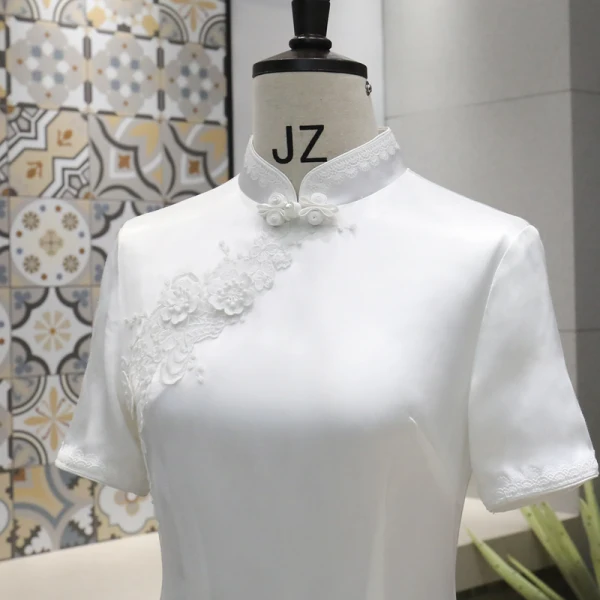 Chinese style White Cheongsam / Qipao 2020 High Neck Short Sleeve Appliques Lace Flower Tea-length Formal Dresses