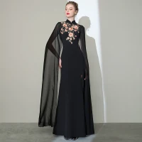 Chiński Styl Czarne Cheongsam Sukienki Wieczorowe 2020 Syrena / Rozkloszowane Wysokiej Szyi Długie Rękawy Aplikacje Haftowane Podział Przodu Długie Sukienki Wizytowe