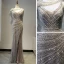 High End Grau Roter Teppich Abendkleider Mit Schal 2020 Meerjungfrau V-Ausschnitt Ärmellos Perlenstickerei Strass Sweep / Pinsel Zug Rückenfreies Festliche Kleider