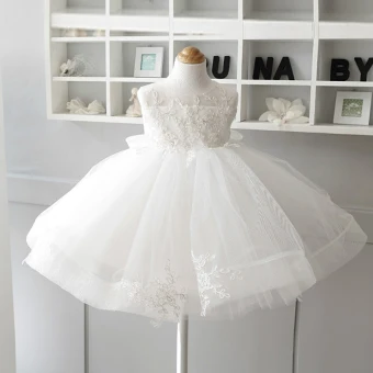 Chic Beautiful Ivory Flower Girl Dresses 2020 Ball Gown Scoop Neck Sleeveless Appliques Lace Bow Short Ruffle Wedding Party Dresses