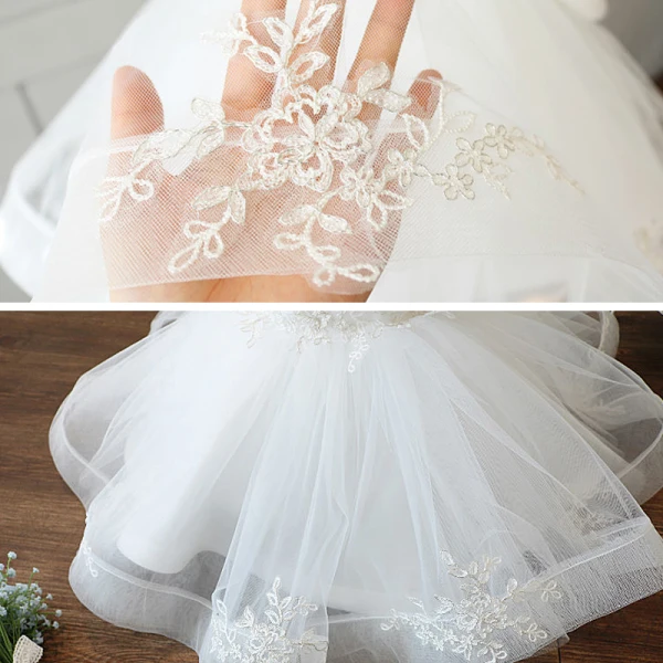 Chic / Beautiful Ivory Flower Girl Dresses 2020 Ball Gown Scoop Neck Sleeveless Appliques Lace Bow Short Ruffle Wedding Party Dresses