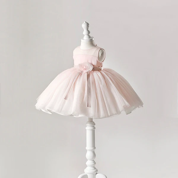 Lovely Pearl Pink Flower Girl Dresses 2020 Ball Gown See-through Scoop Neck Sleeveless Flower Sash Short Ruffle Wedding Party Dresses