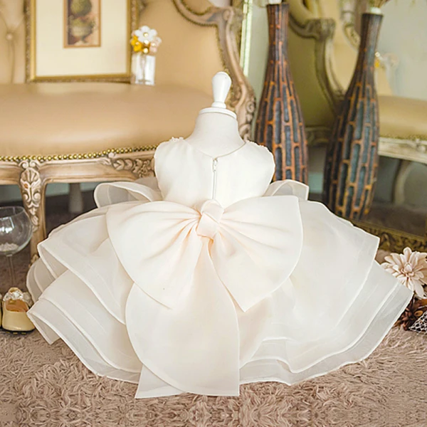 Chic / Beautiful Ivory Organza Flower Girl Dresses 2020 Ball Gown Scoop Neck Sleeveless Appliques Lace Pearl Short Ruffle Wedding Party Dresses