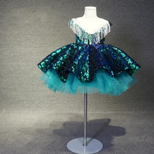 Fantaisie Vert Foncé Anniversaire Robe Ceremonie Fille 2020 Robe Boule Transparentes Encolure Dégagée Sans Manches Paillettes Perlage Gland Courte Dos Nu Robe Pour Mariage