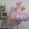 Bajka Rumieniąc Różowy Urodziny Sukienki Dla Dziewczynek 2020 Suknia Balowa Wycięciem Bufiasta Kótkie Rękawy Rhinestone Cekiny Krótkie Wzburzyć Sukienki Na Wesele