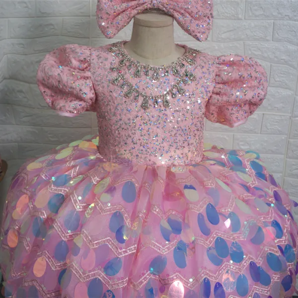 Fairytale Blushing Pink Birthday Flower Girl Dresses 2020 Ball Gown Scoop Neck Puffy Short Sleeve Rhinestone Sequins Short Ruffle Wedding Party Dresses