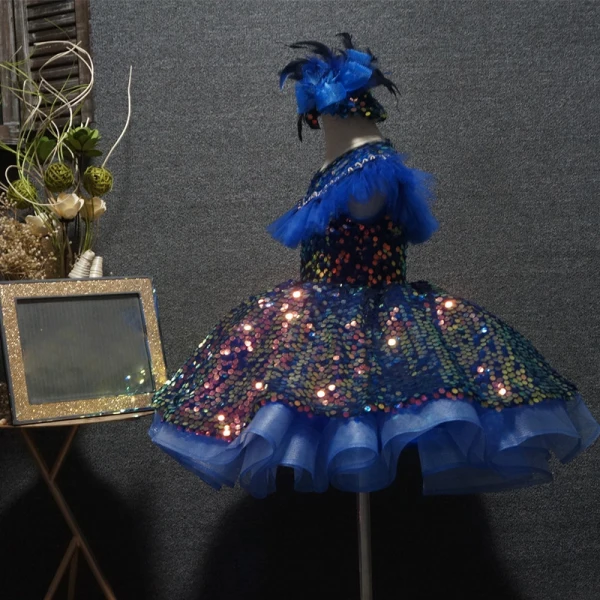 Fairytale Royal Blue Birthday Flower Girl Dresses 2020 Ball Gown Scoop Neck Sleeveless Sequins Short Ruffle Wedding Party Dresses