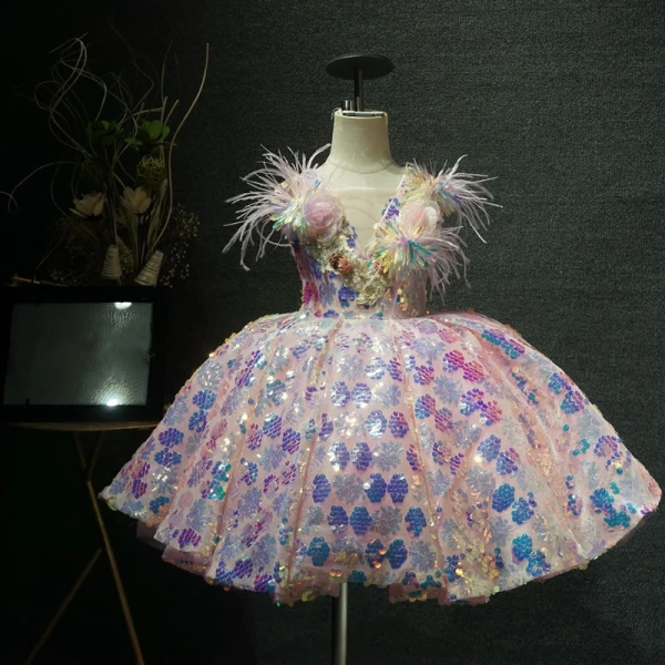 Fancy Blushing Pink Birthday Flower Girl Dresses 2020 Ball Gown See-through V-Neck Sleeveless Feather Sequins Flower Short Ruffle Wedding Party Dresses