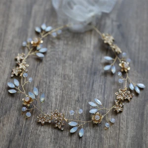 Vintage Guld Pannband Brud Huvudbonad 2020 Metall Snörning Rhinestone Blomma Brud Hårsmycken Tillbehör