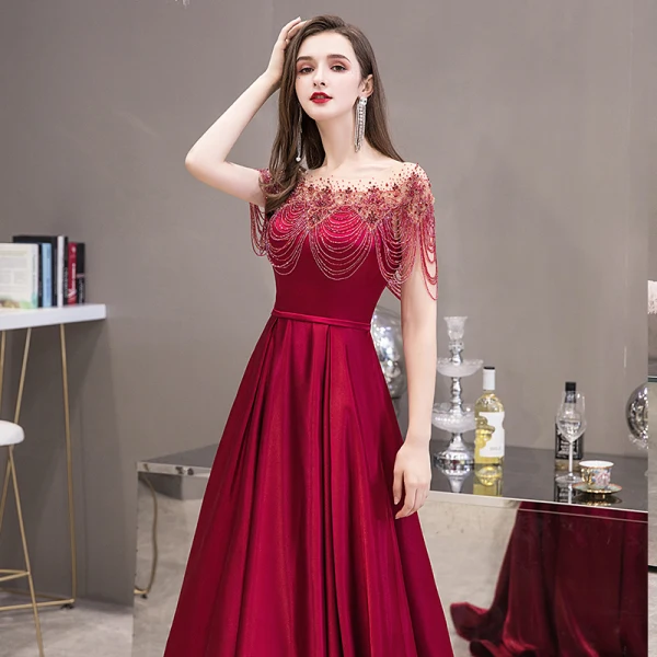 Haut de Gamme Satin Bordeaux Robe De Soirée 2020 Princesse Transparentes Encolure Carrée Manches Courtes Ceinture Perlage Faux Diamant Train De Balayage Volants Robe De Ceremonie