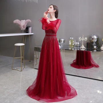 Élégant Bordeaux Transparentes Robe De Soirée 2020 Princesse Encolure Carrée Manches Longues Plumes Paillettes Perlage Ceinture Train De Balayage Volants Robe De Ceremonie