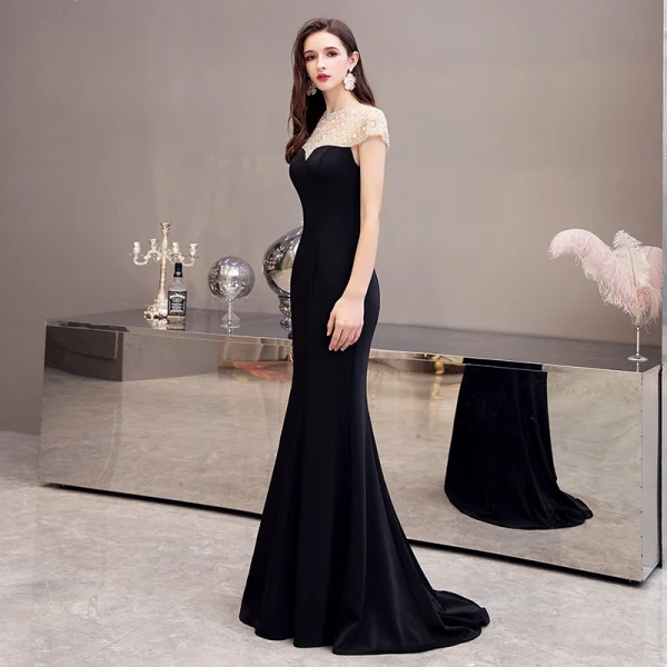 Mode Noire Transparentes Robe De Soirée 2020 Trompette / Sirène Encolure Dégagée Manches Courtes Perlage Train De Balayage Dos Nu Robe De Ceremonie