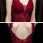 Sexy Bordeaux Robe De Soirée 2020 Trompette / Sirène Col v profond Sans Manches Percé Appliques En Dentelle Perlage Train De Balayage Volants Dos Nu Robe De Ceremonie